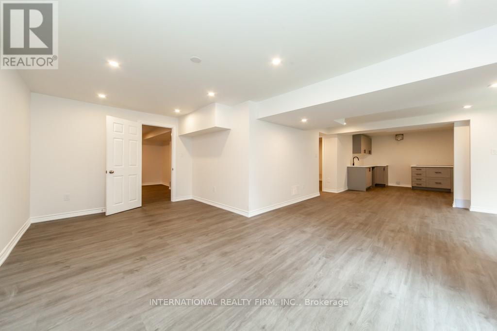 Lower - 11 Coates Crescent, Richmond Hill, Ontario L4E 2M3 - Photo 8 - N13706612