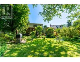 30 ALLISTER AVENUE, Toronto, Ontario