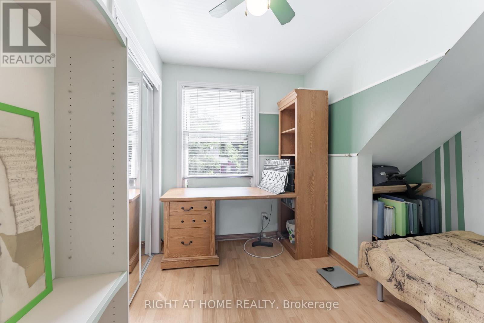 30 Allister Avenue, Toronto, Ontario  M1M 3K9 - Photo 21 - E13563626