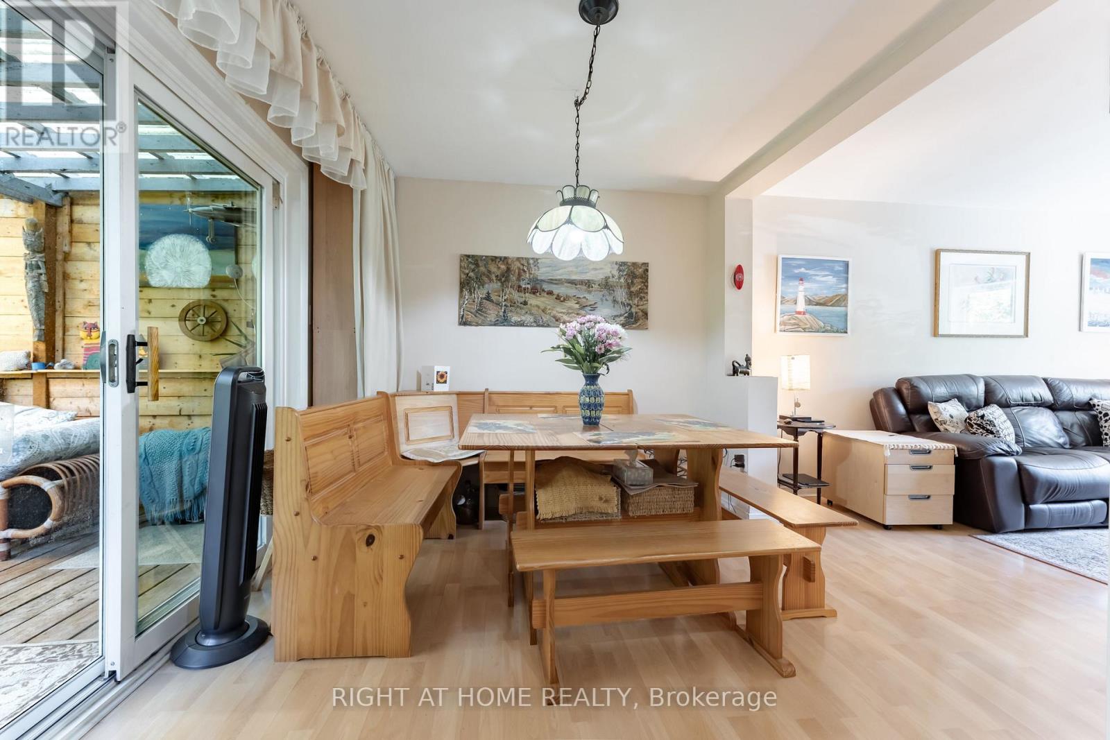 30 Allister Avenue, Toronto, Ontario  M1M 3K9 - Photo 9 - E13563626