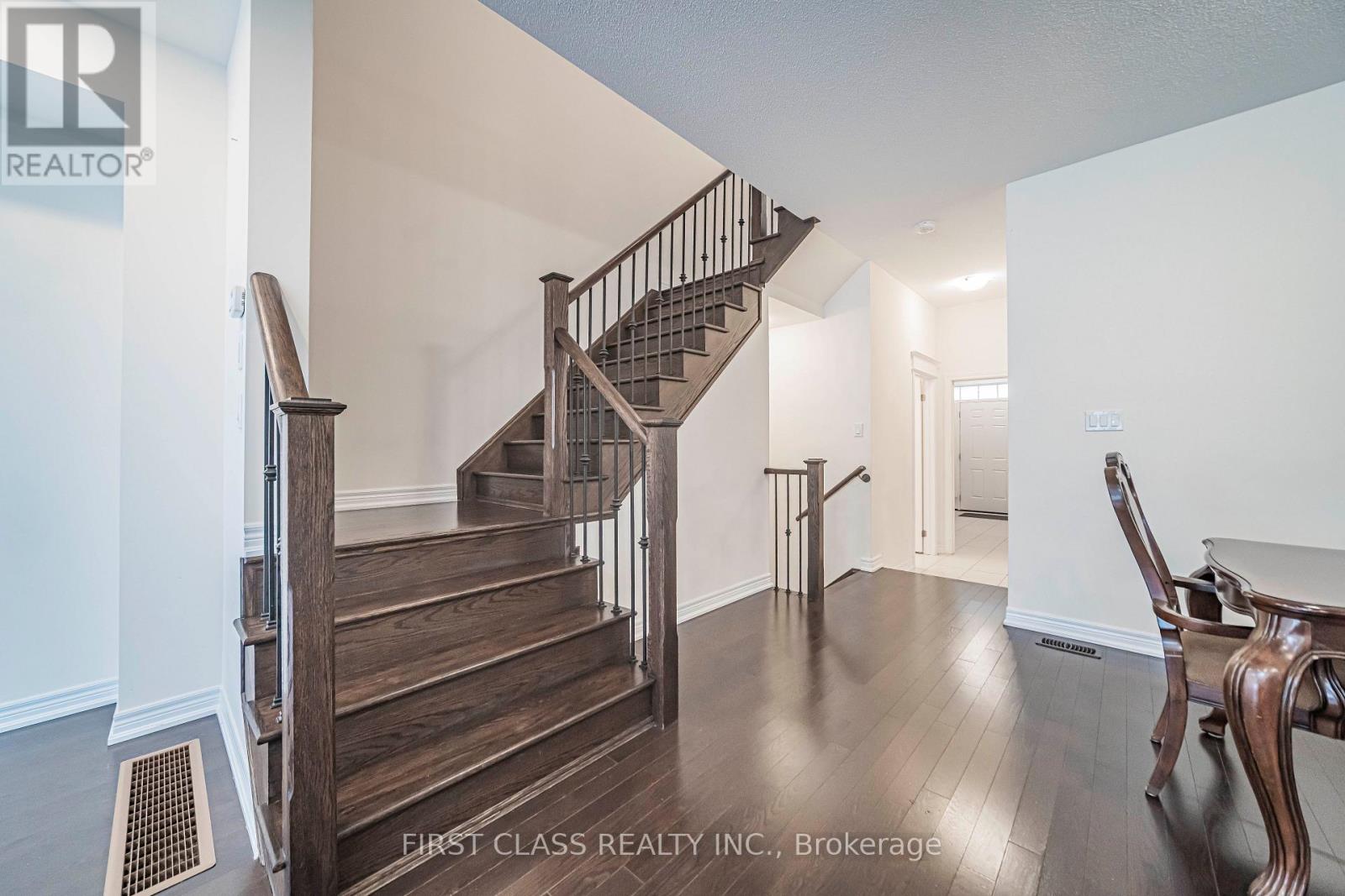 11 Twinflower Lane, Richmond Hill, Ontario  L4E 1E7 - Photo 15 - N13686788