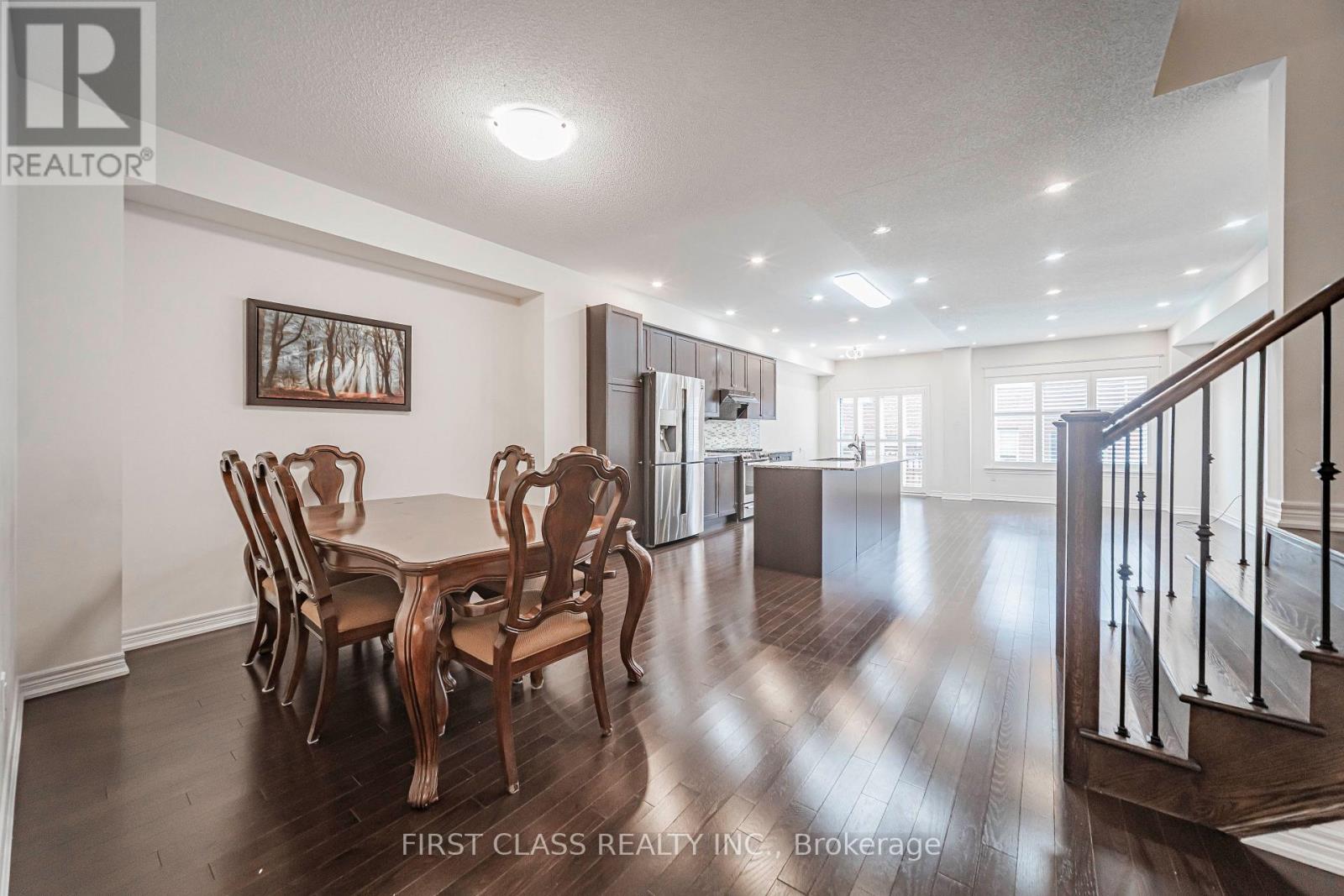 11 Twinflower Lane, Richmond Hill, Ontario  L4E 1E7 - Photo 7 - N13686788