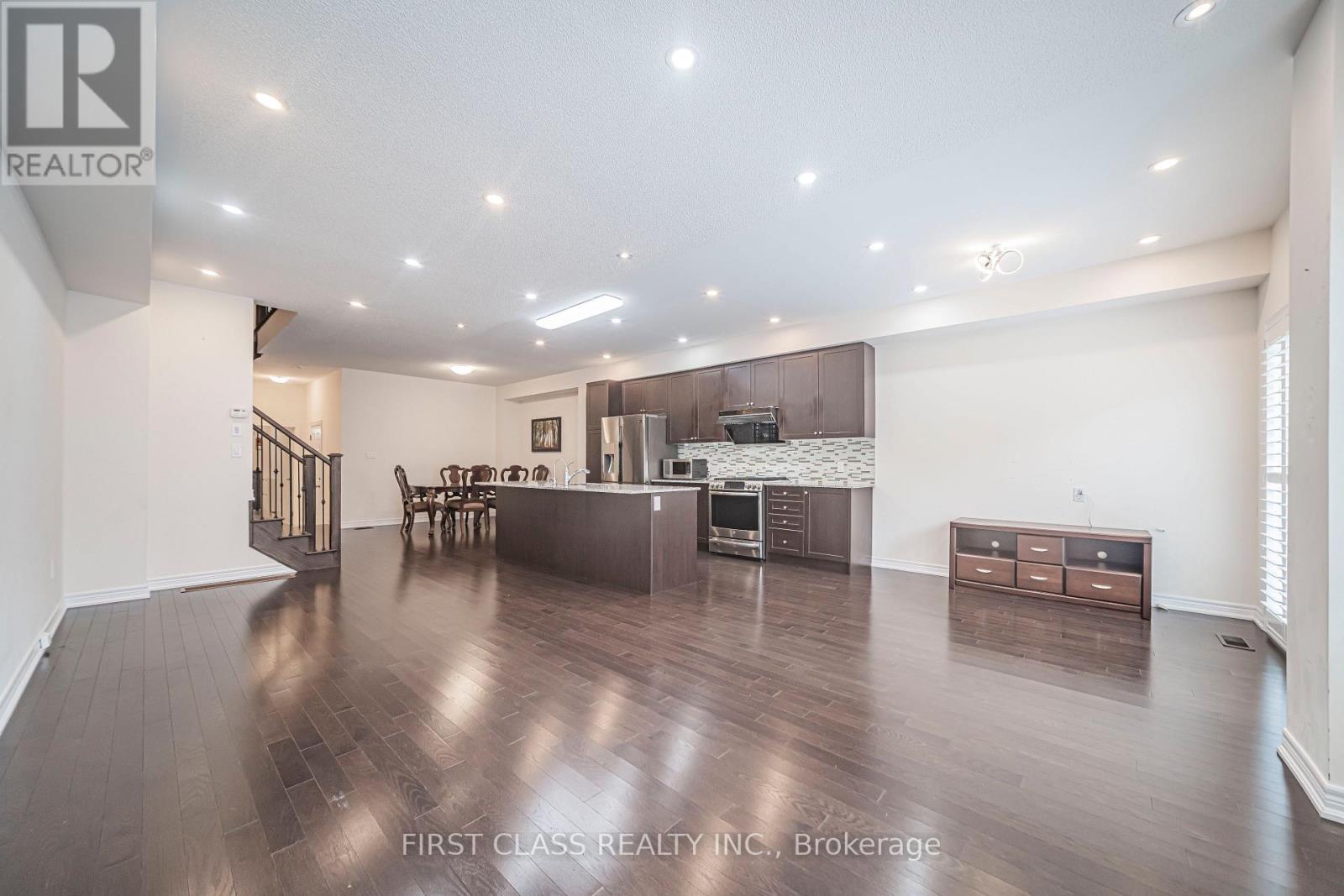 11 Twinflower Lane, Richmond Hill, Ontario  L4E 1E7 - Photo 14 - N13686788