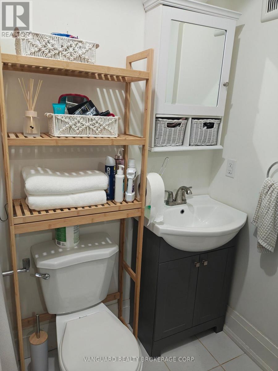 Basement - 982 Dovercourt Road, Toronto, Ontario  M6H 2X5 - Photo 11 - W13706452