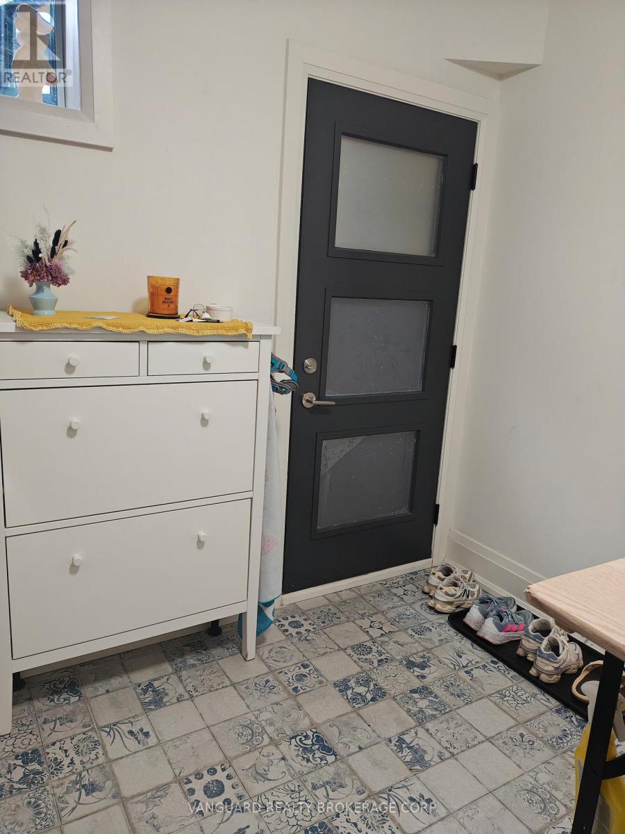 Basement - 982 Dovercourt Road, Toronto, Ontario  M6H 2X5 - Photo 2 - W13706452