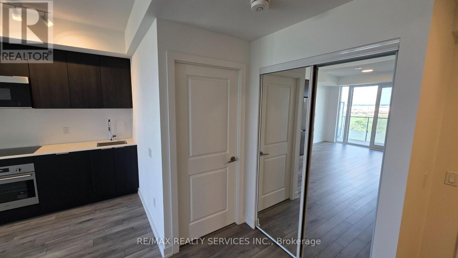 2410 - 15 Skyridge Drive, Brampton, Ontario L6P 4S3 - Photo 5 - W13706490