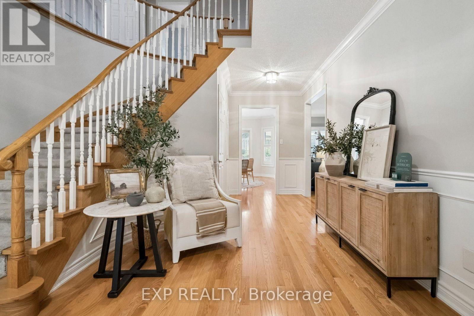209 Nottingham Drive, Oakville, Ontario  L6H 4H7 - Photo 7 - W13706530