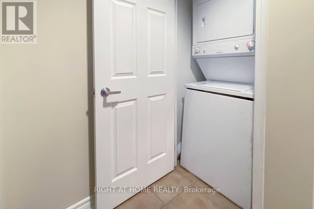 1711 - 388 Prince Of Wales Drive, Mississauga, Ontario  L5B 0A1 - Photo 15 - W13706572