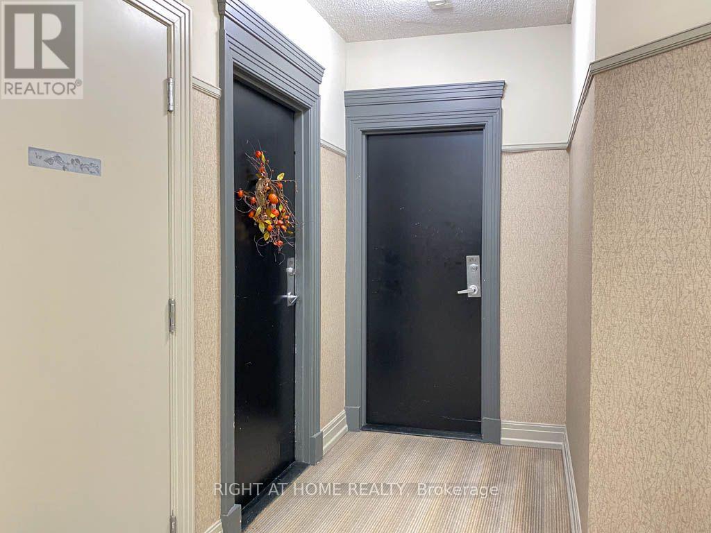 1711 - 388 Prince Of Wales Drive, Mississauga, Ontario  L5B 0A1 - Photo 7 - W13706572