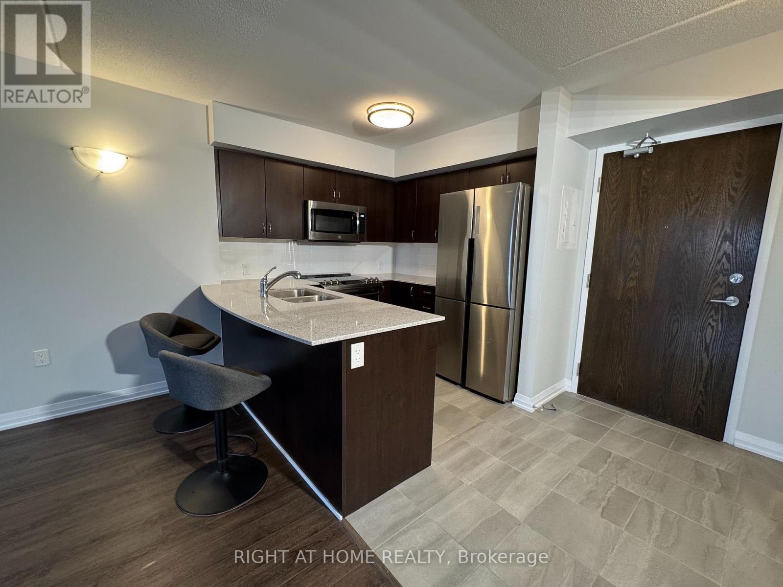 307 - 40 Via Rosedale Way, Brampton, Ontario  L6R 4A4 - Photo 6 - W13706586