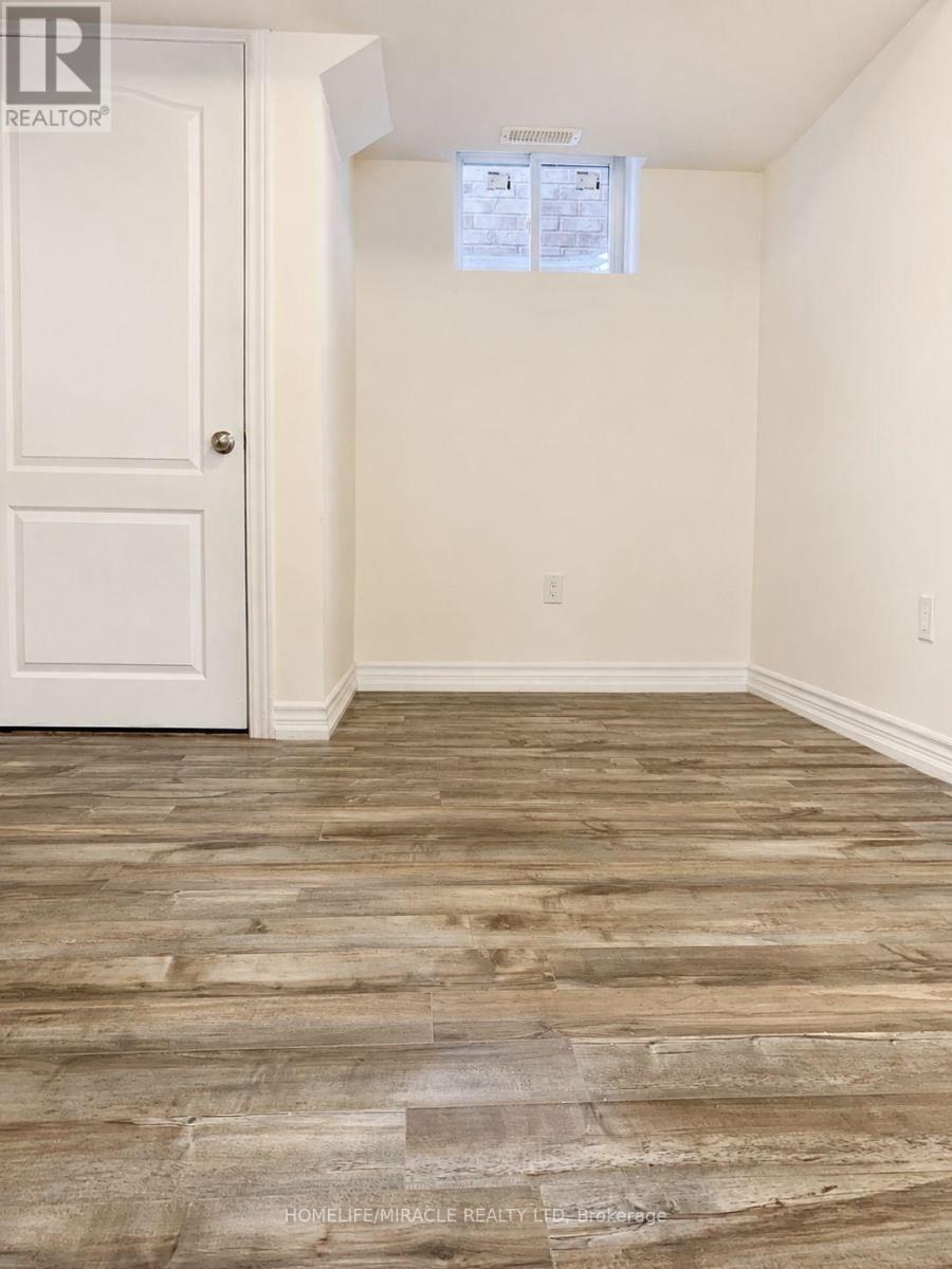 Basement - 15 Golderich Drive, Brampton, Ontario L7A 5A7 - Photo 4 - W13706650