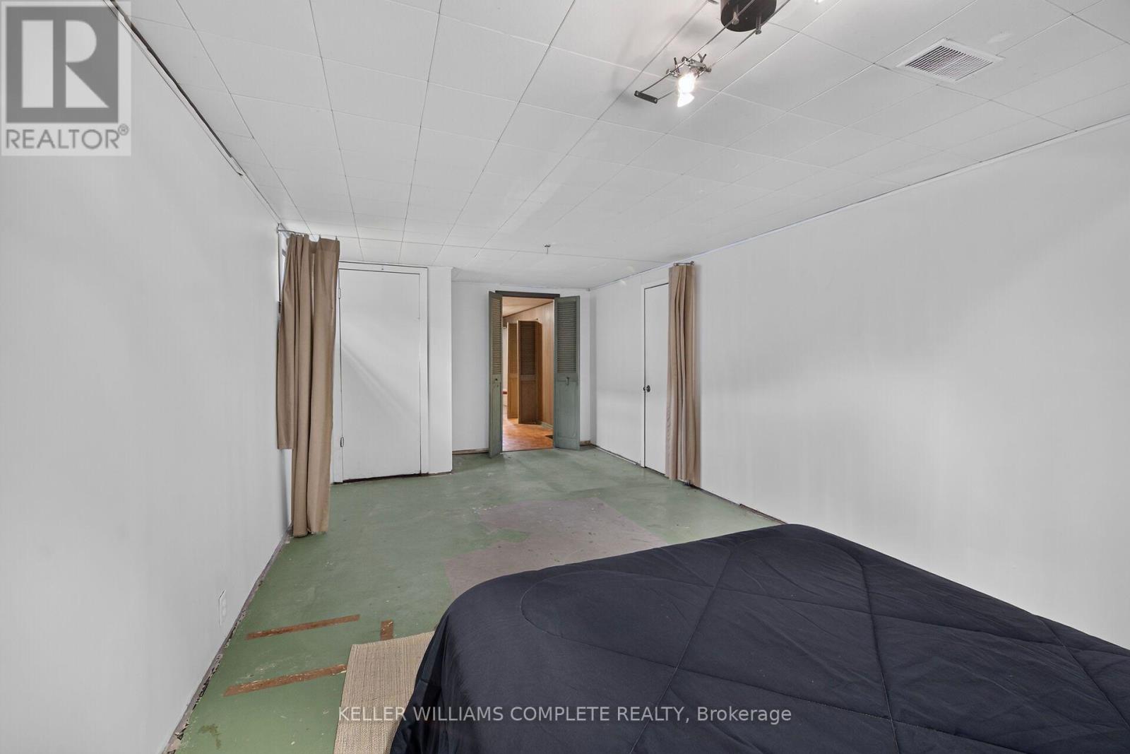 3239 Queen Frederica Drive, Mississauga, Ontario  L4Y 2Z9 - Photo 35 - W13706660