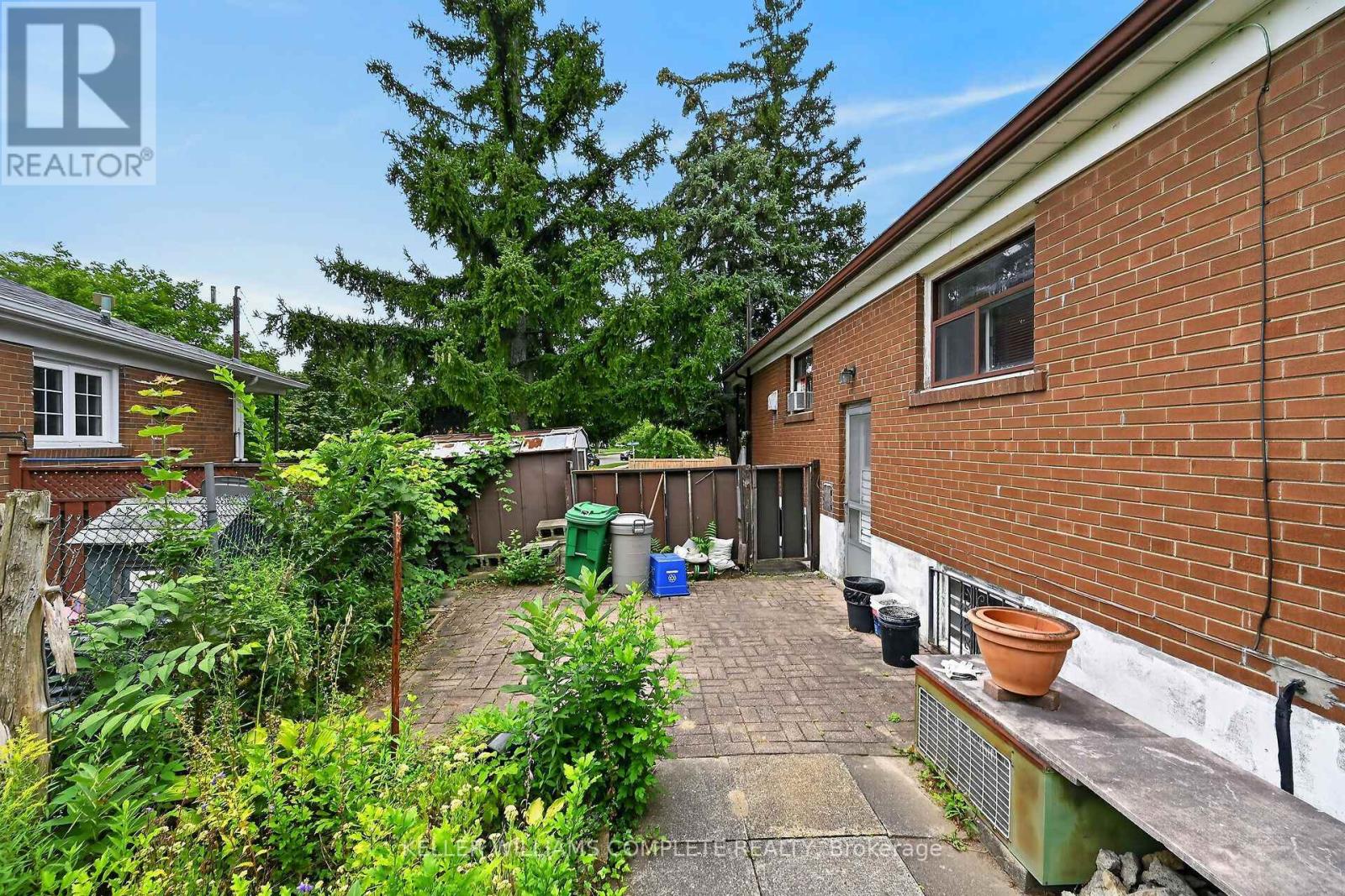 3239 Queen Frederica Drive, Mississauga, Ontario  L4Y 2Z9 - Photo 48 - W13706660