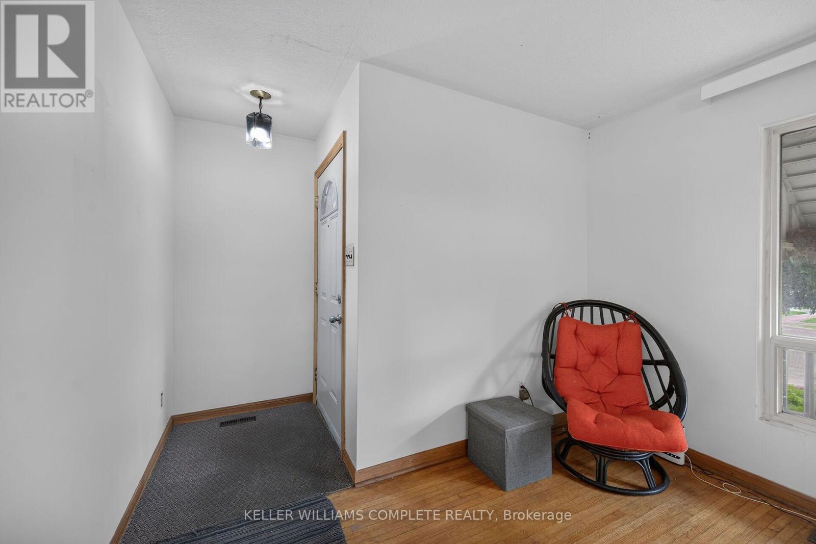 3239 Queen Frederica Drive, Mississauga, Ontario  L4Y 2Z9 - Photo 8 - W13706660