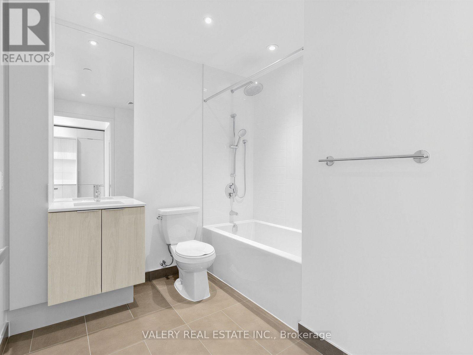 516 - 448 Burnhamthorpe Road W, Mississauga, Ontario  L5B 0R4 - Photo 6 - W13706724
