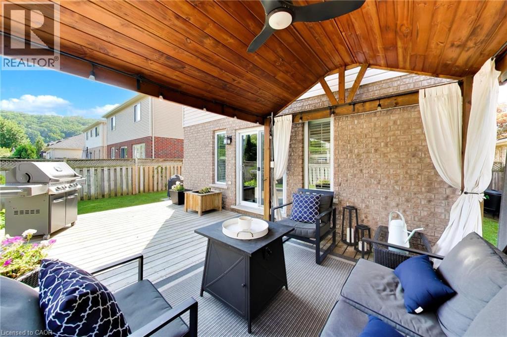 38 Udell Way, Grimsby, Ontario  L3M 5L3 - Photo 31 - 40857860