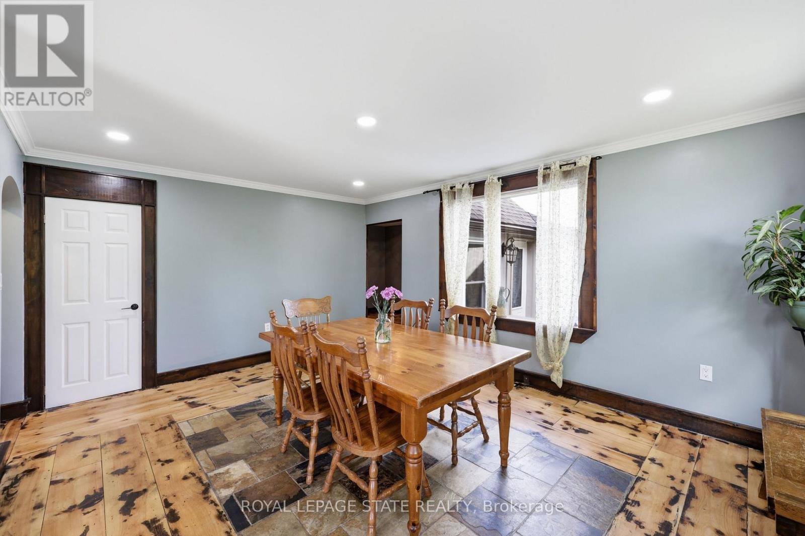 97 Smith Road, Hamilton, Ontario  L8J 2Z2 - Photo 12 - X13706564