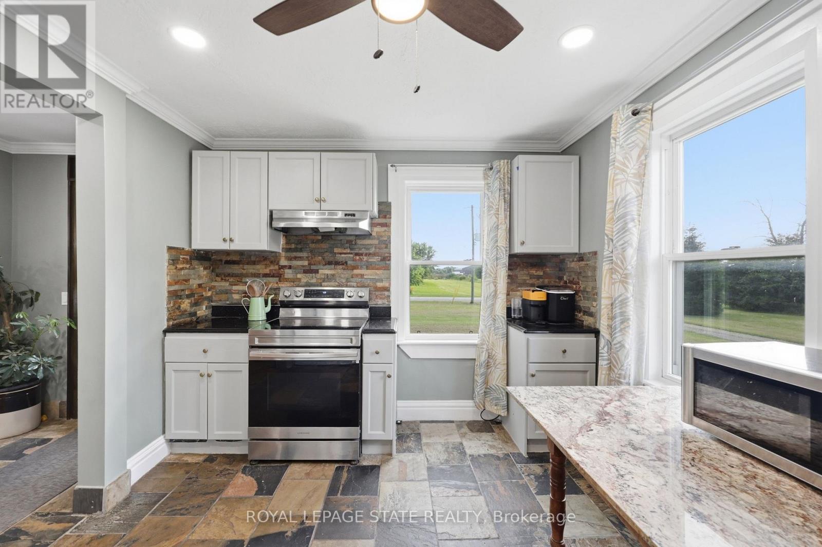 97 Smith Road, Hamilton, Ontario  L8J 2Z2 - Photo 17 - X13706564