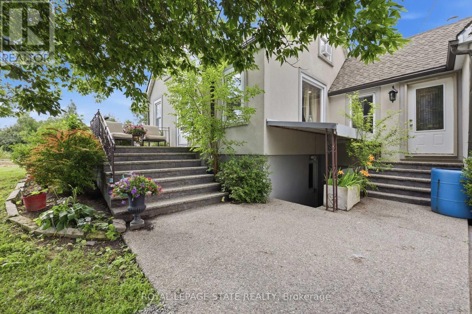 97 Smith Road, Hamilton, Ontario  L8J 2Z2 - Photo 9 - X13706564