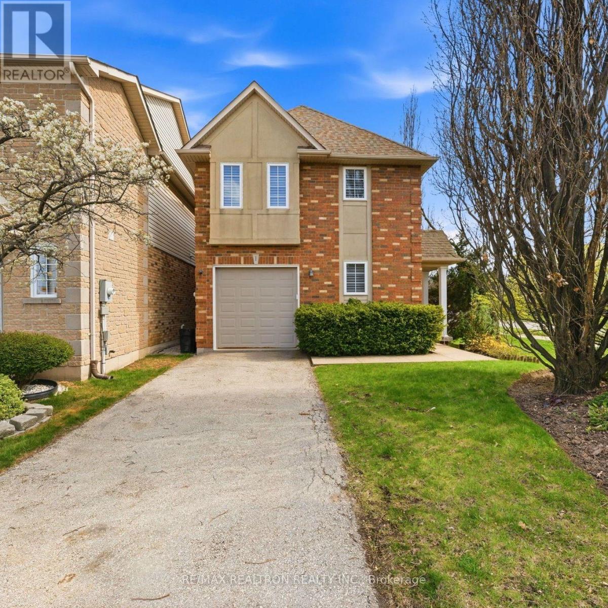 1 - 876 Golf Links Road, Hamilton, Ontario  L9K 1M7 - Photo 2 - X13706652