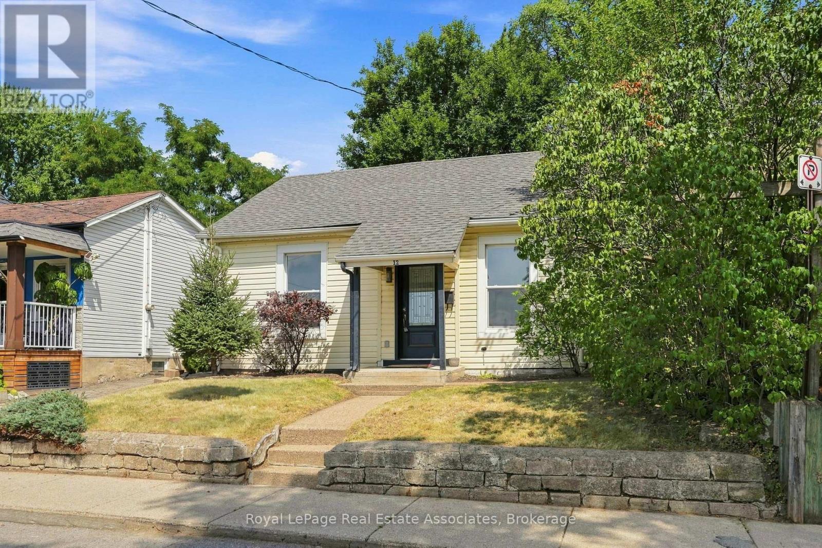 12 Nelson Street, Hamilton, Ontario  L8P 1G3 - Photo 2 - X13706736