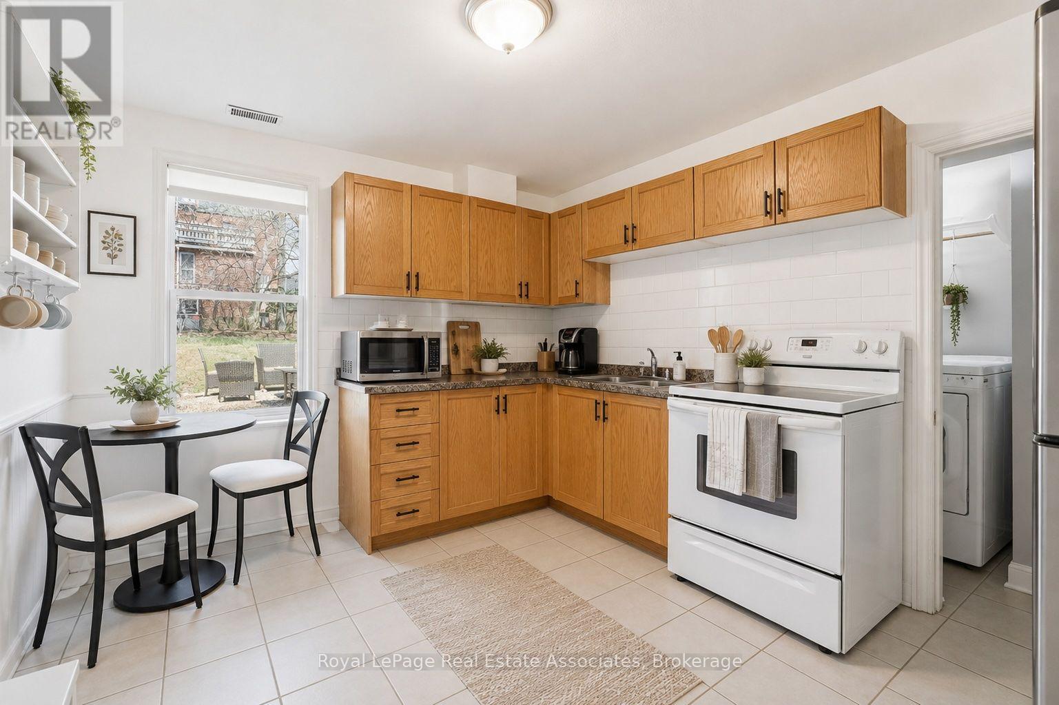 12 Nelson Street, Hamilton, Ontario  L8P 1G3 - Photo 6 - X13706736