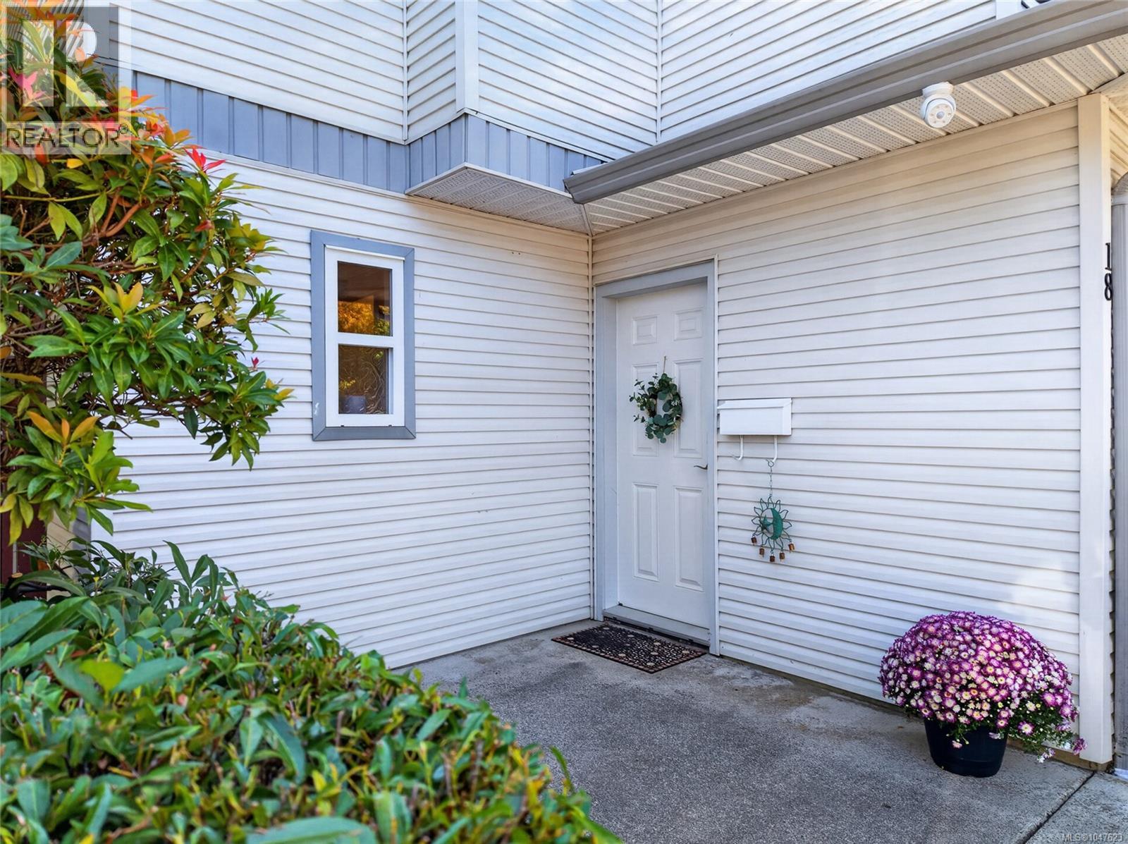 18 1180 Braidwood Rd, Courtenay, British Columbia  V9N 3R9 - Photo 2 - 1047623