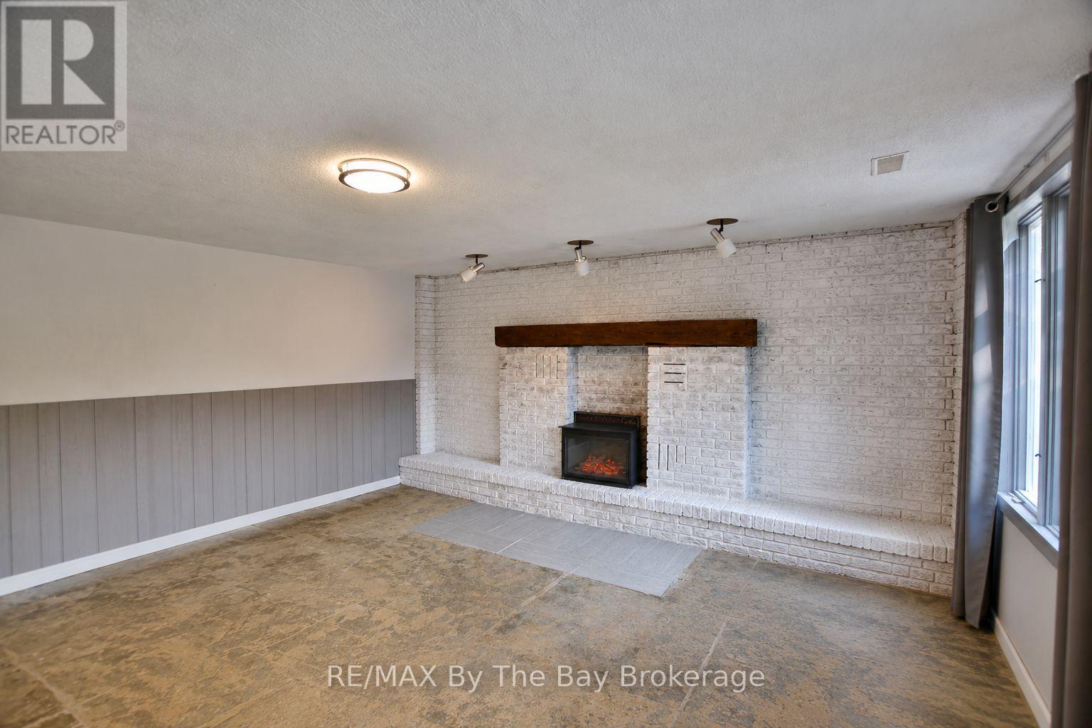 103 Sunnidale Road S, Wasaga Beach, Ontario  L9Z 2S9 - Photo 23 - S13501402