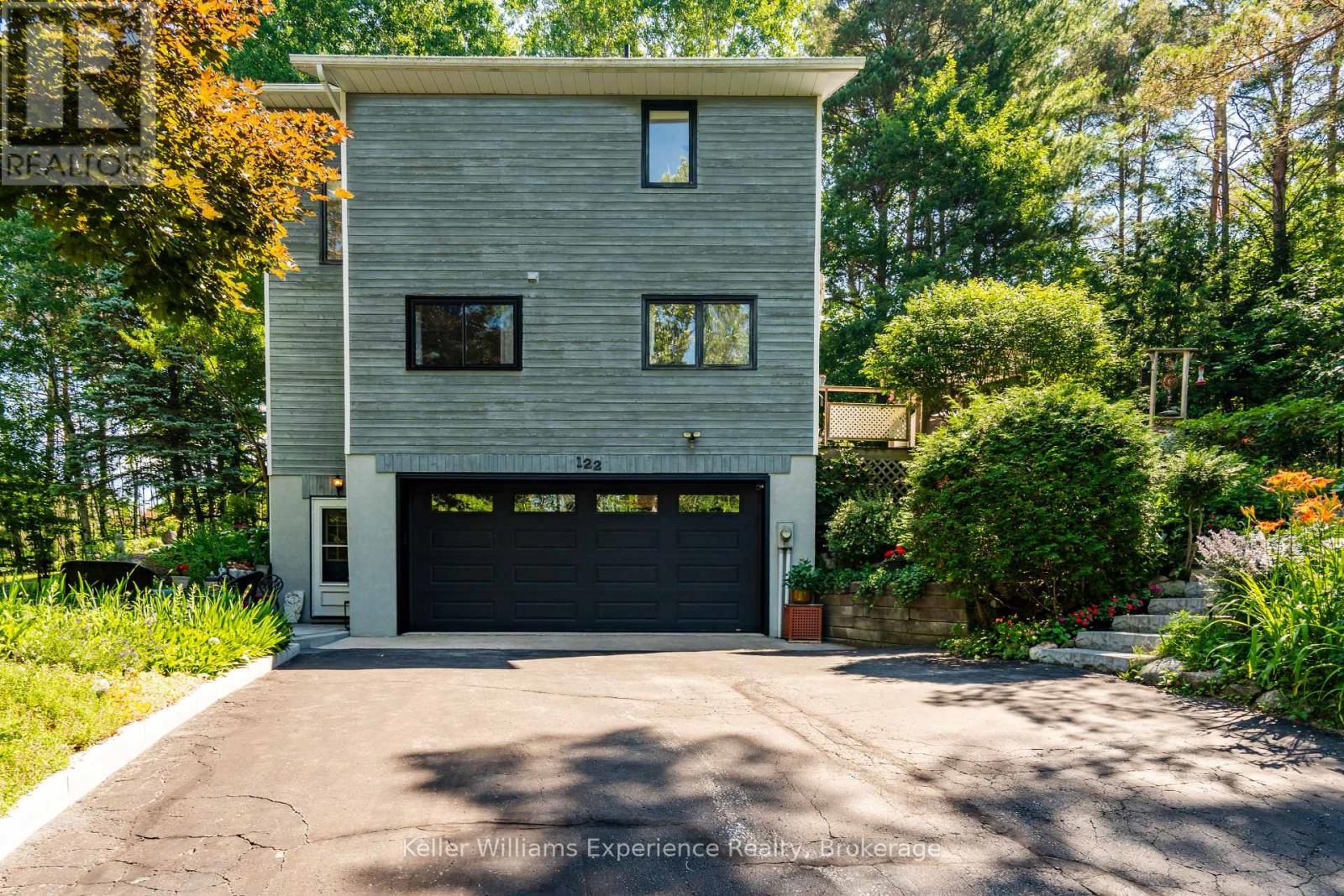 122 Poyntz Street, Penetanguishene, Ontario  L9M 1P4 - Photo 38 - S13706560