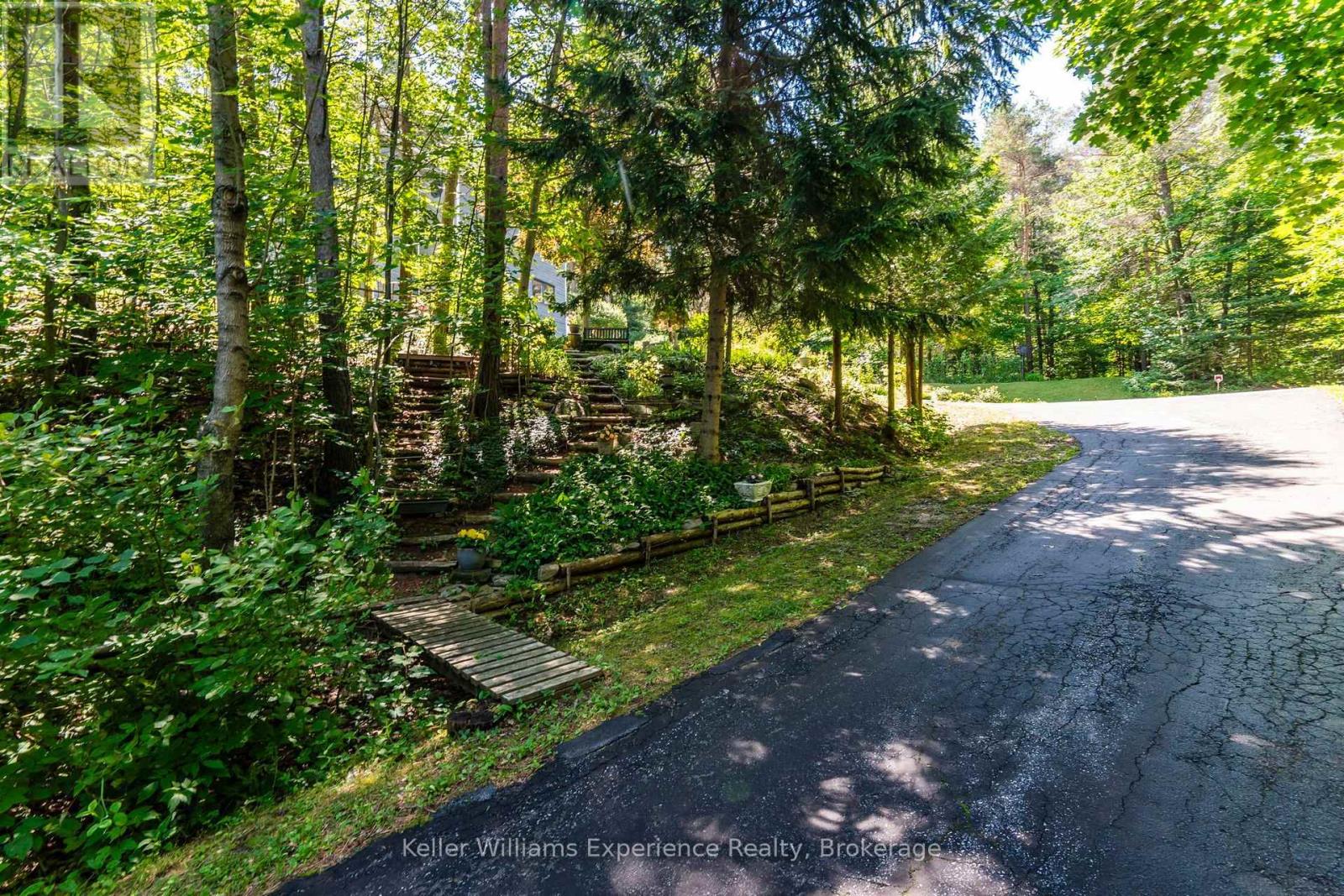 122 Poyntz Street, Penetanguishene, Ontario  L9M 1P4 - Photo 41 - S13706560