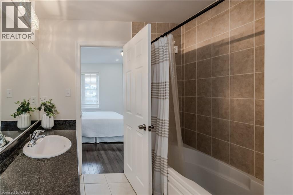 498 Thomas Slee Drive, Kitchener, Ontario  N2P 2Y1 - Photo 24 - 40856705