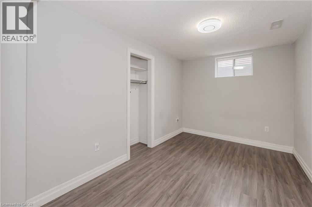 498 Thomas Slee Drive, Kitchener, Ontario  N2P 2Y1 - Photo 39 - 40856705