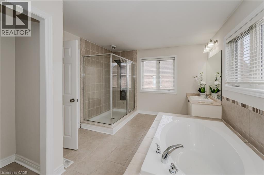 498 Thomas Slee Drive, Kitchener, Ontario  N2P 2Y1 - Photo 35 - 40856705
