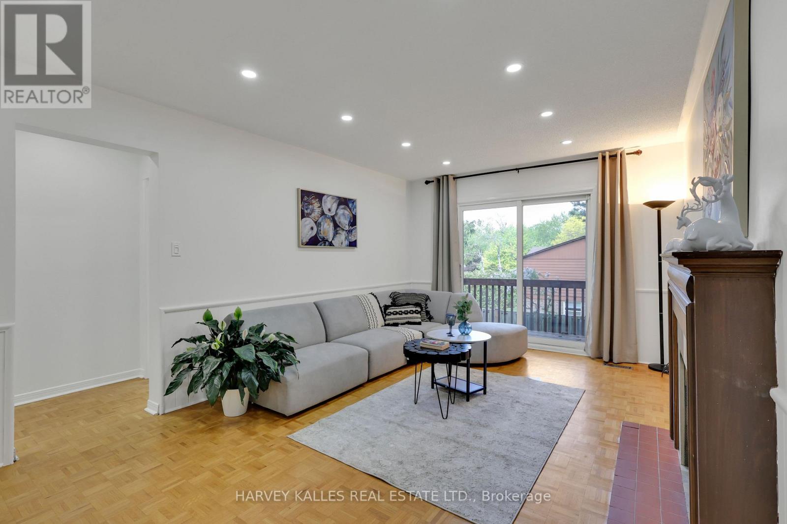 62 Aberfeldy Crescent, Markham, Ontario  L3T 4C4 - Photo 6 - N13546528