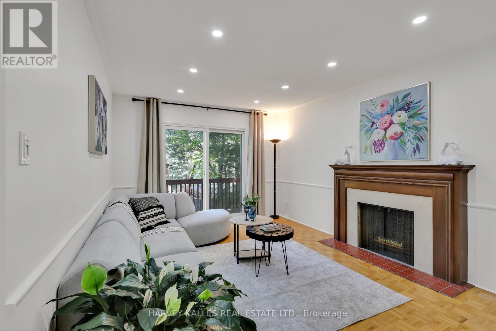 62 Aberfeldy Crescent, Markham, Ontario  L3T 4C4 - Photo 4 - N13546528