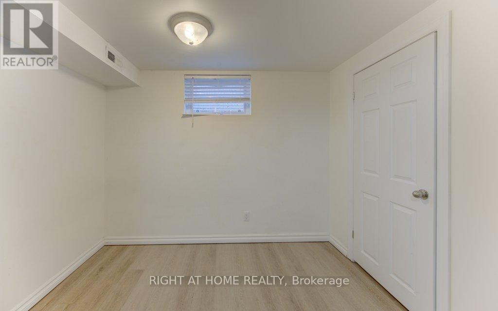 204 Holborn Drive, Kitchener, Ontario  N2A 2E8 - Photo 17 - X13706060