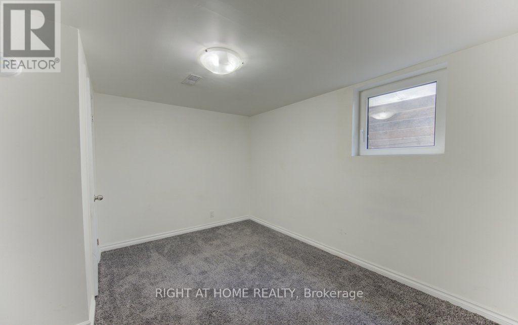 204 Holborn Drive, Kitchener, Ontario  N2A 2E8 - Photo 15 - X13706060