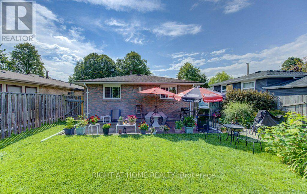 204 Holborn Drive, Kitchener, Ontario  N2A 2E8 - Photo 18 - X13706060