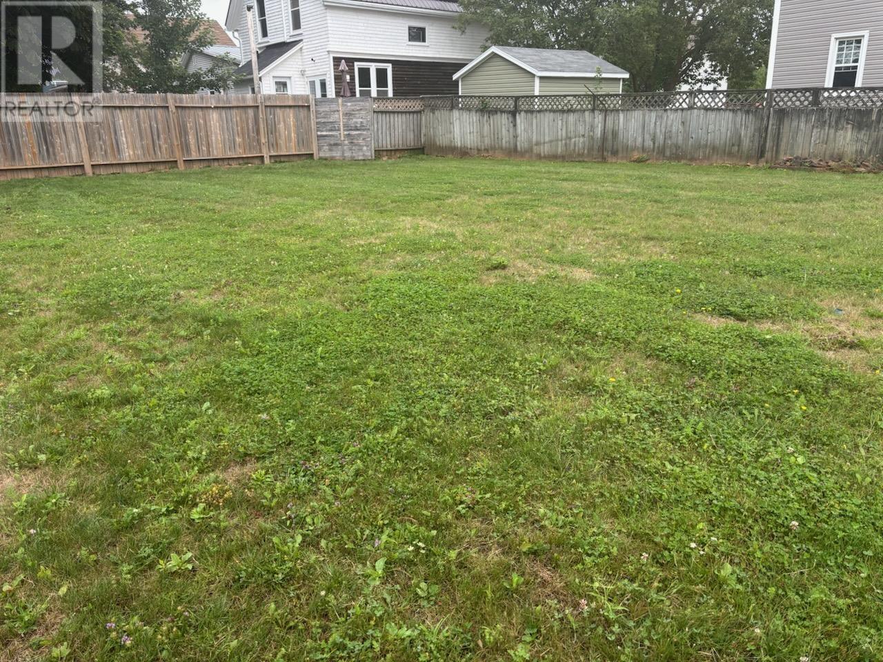 38 Valley Street, Charlottetown, Prince Edward Island  C1A 4J1 - Photo 2 - 202621320