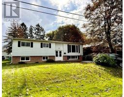355 OAK STREET, Gananoque, Ontario