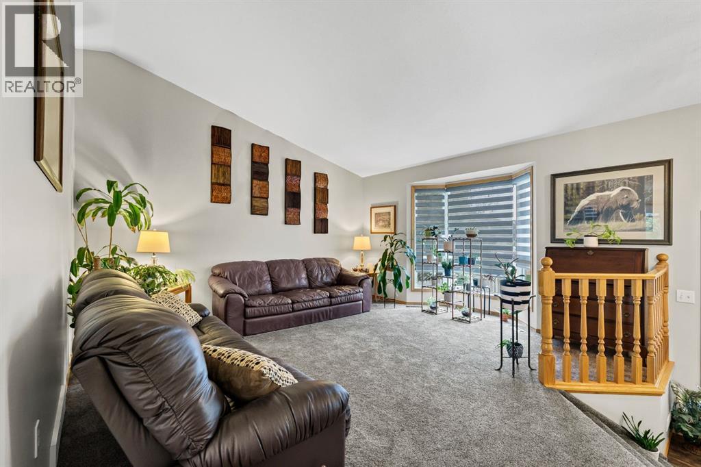 28 Turner Circle SE, Medicine Hat, Alberta T1B 4H9 - Photo 6 - A2337512