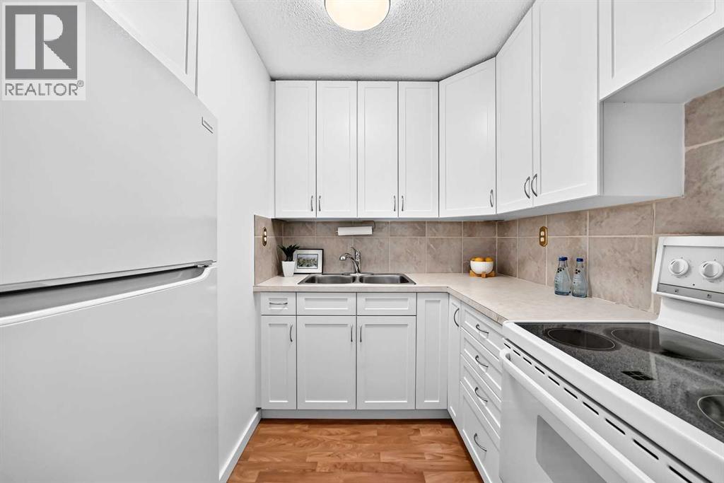403, 11010 Bonaventure Drive SE, Calgary, Alberta T2J 3A8 - Photo 12 - A2336357