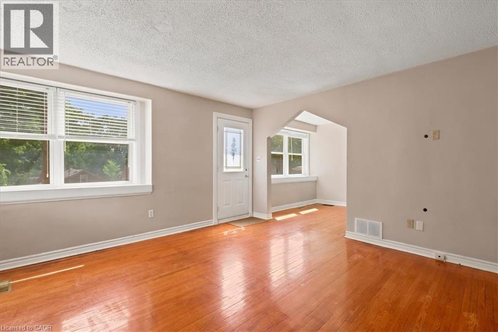 22 Ramore Street, Cambridge, Ontario  N1S 2P8 - Photo 4 - 40843205