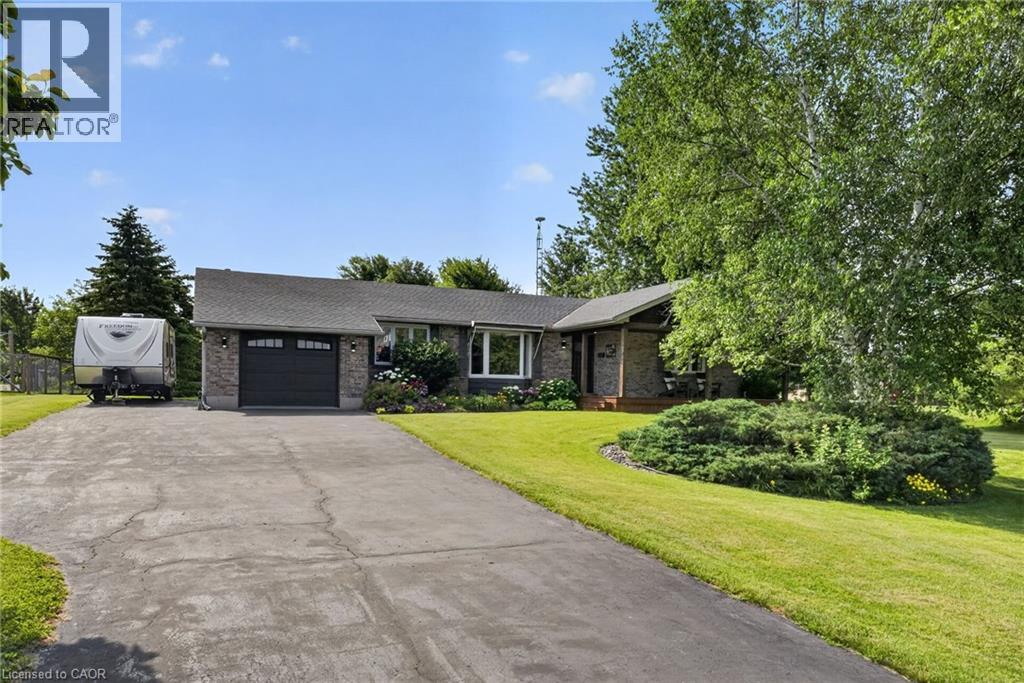 952 Robinson Road, Dunnville, Ontario  N1A 2W1 - Photo 3 - 40844554