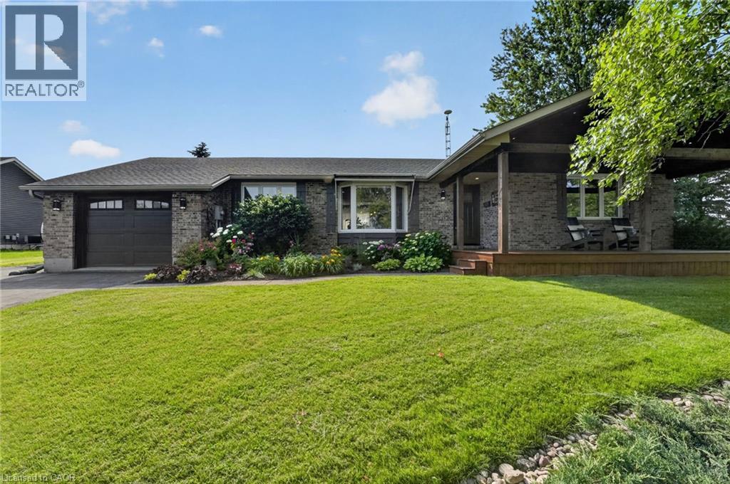 952 Robinson Road, Dunnville, Ontario  N1A 2W1 - Photo 2 - 40844554