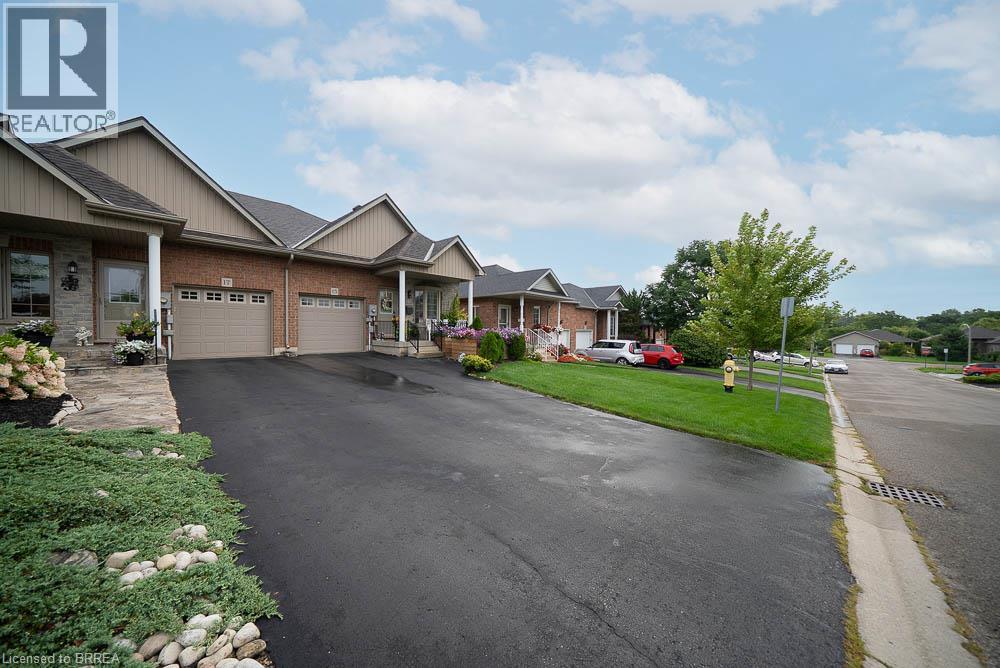 15 Millcroft Drive, Simcoe, Ontario  N3Y 0B1 - Photo 3 - 40857932
