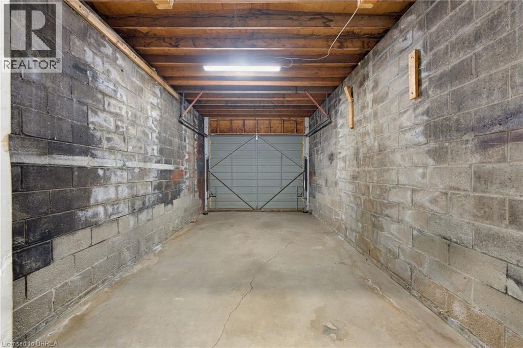 197 Erie Avenue, Brantford, Ontario  N3S 2G8 - Photo 7 - 40855307