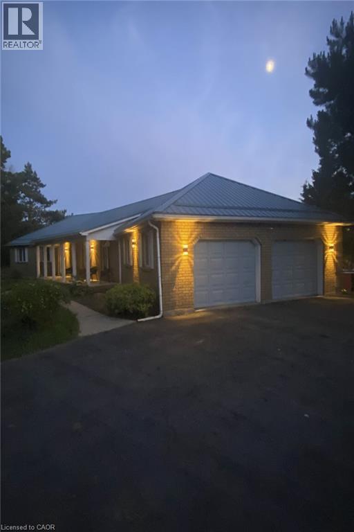 7011 Dickenson Road E, Mount Hope, Ontario  L0R 1W0 - Photo 5 - 40857952