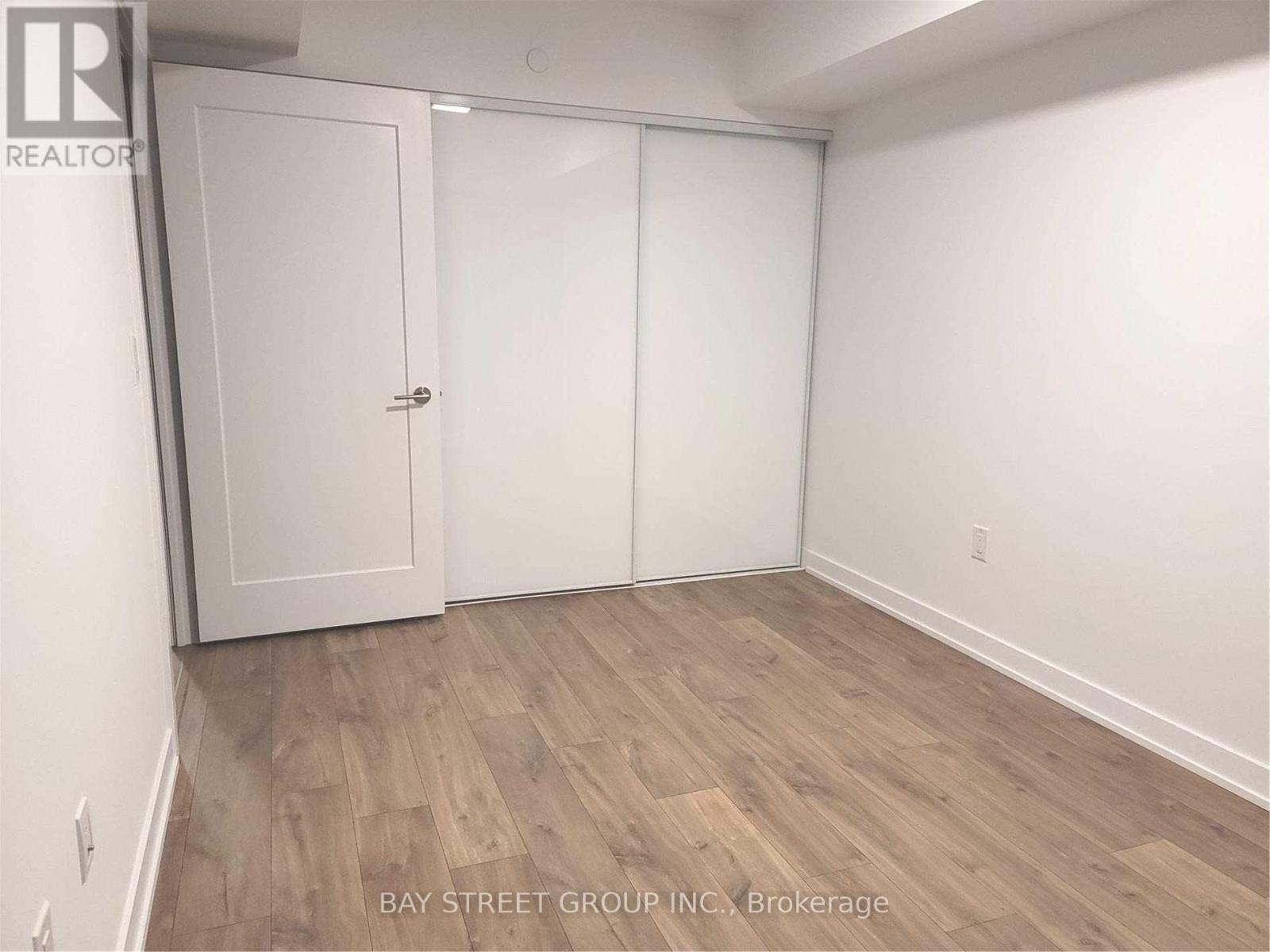608 - 50 Mccaul Street, Toronto, Ontario  M5T 0B6 - Photo 10 - C13706824