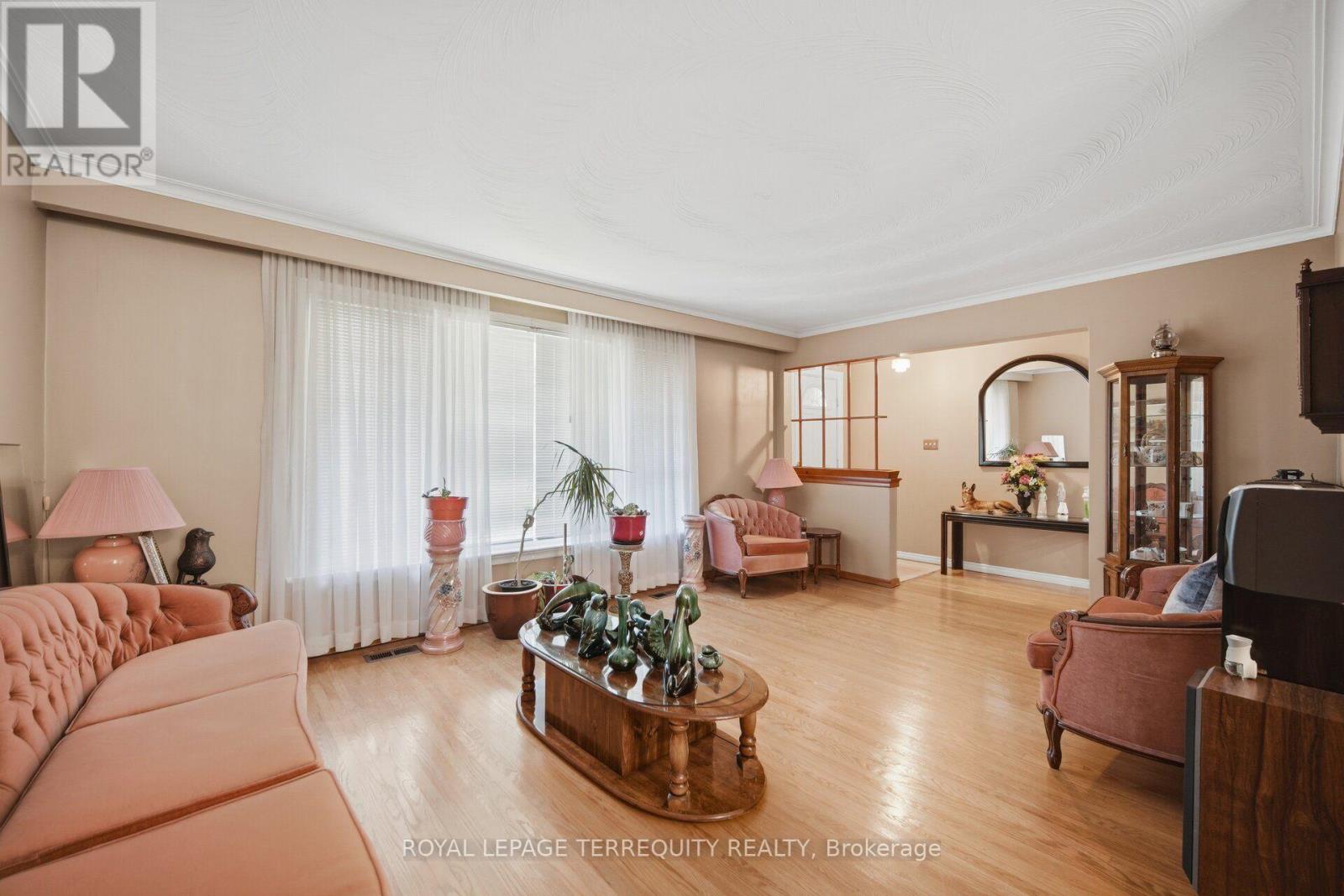879 Scarborough Golf Club Road, Toronto, Ontario  M1G 1J6 - Photo 10 - E13706796